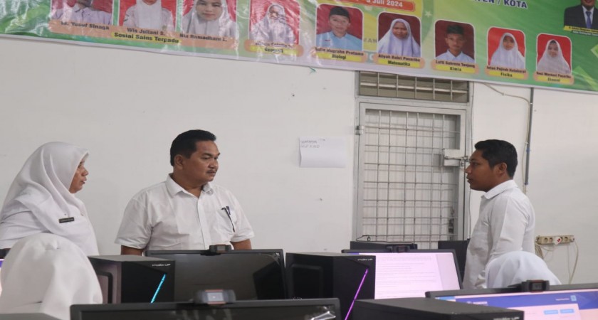 Pengawas Madrasah Laksanakan Monitoring Asesmen Madrasah Berstandar Komputer (ANBK) Tahun 2024, Guna Memantau Langsung Kegiatan